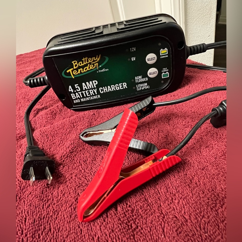Battery Tender® 4.5 Amp Battery Charger & Maintainer